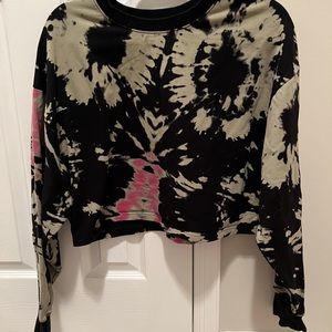 Noli Yoga tie dye sweatshirt size medium